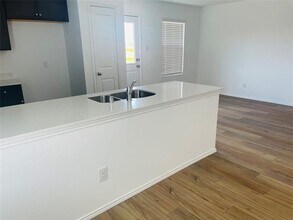 324 Red Rock Trl in Haslet, TX - Building Photo - Building Photo