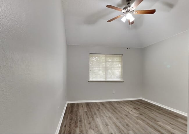 7917 Desert Rose Ct in Arlington, TX - Building Photo - Building Photo