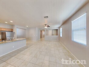 41038 W Portis Dr in Maricopa, AZ - Foto de edificio - Building Photo