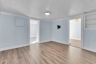 2107 Bay St in Morehead City, NC - Building Photo - Building Photo