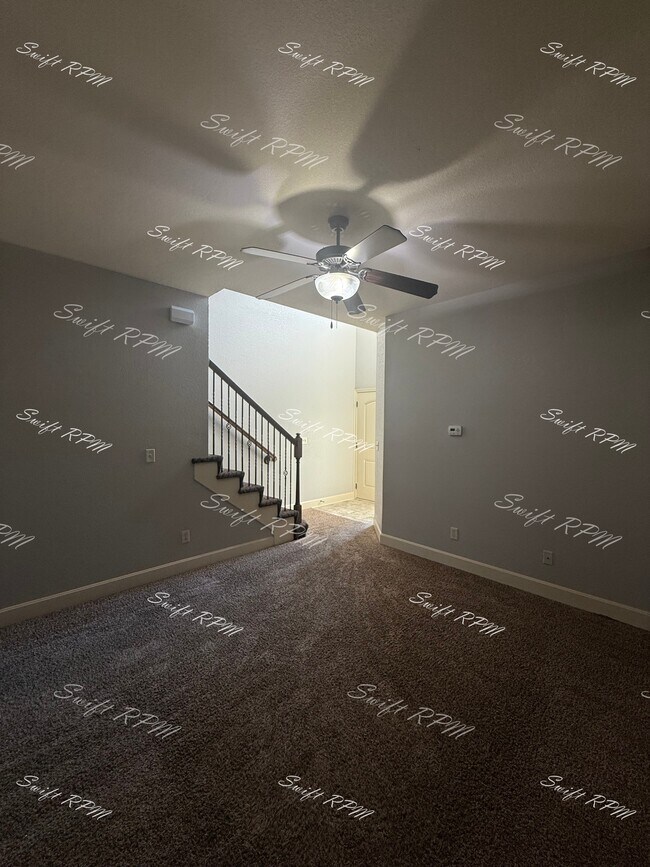 2213 Burningwood in Lee's Summit, MO - Building Photo - Building Photo