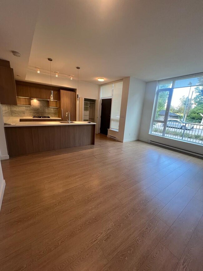 13720-13100 100 Ave in Surrey, BC - Building Photo - Building Photo