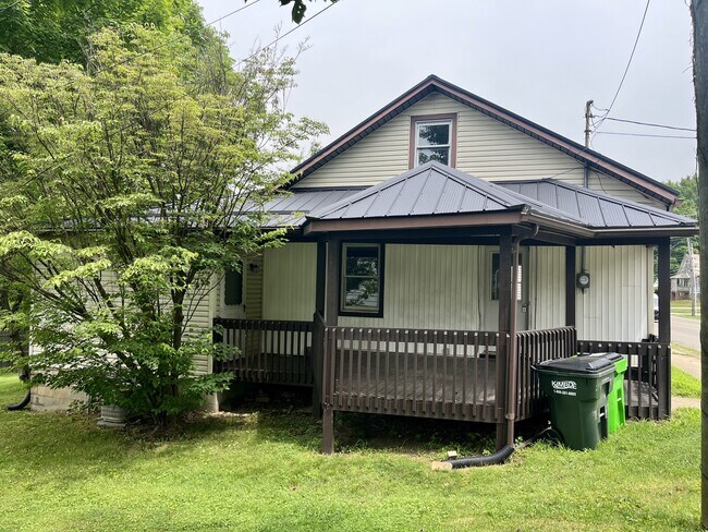 property at 411 Massillon St