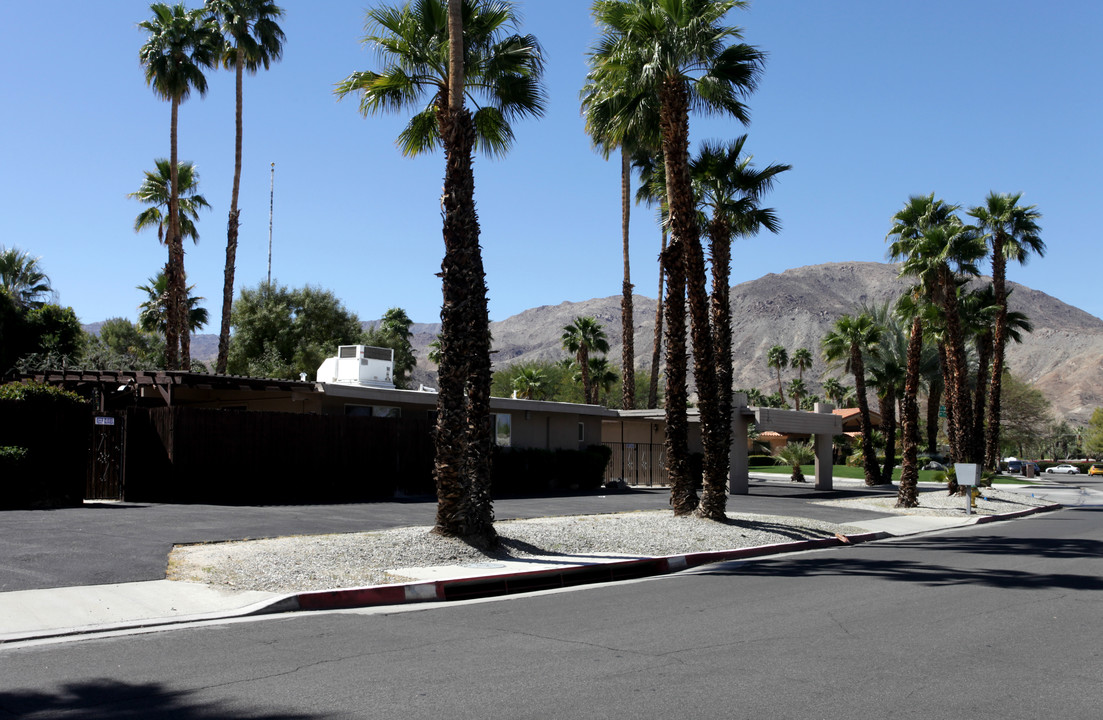 73201 Tumbleweed Ln in Palm Desert, CA - Building Photo