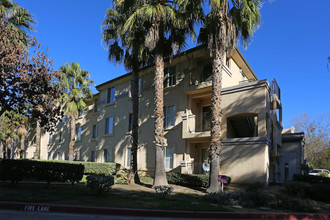 Sunny Creek Apartments in Carlsbad, CA - Building Photo - Building Photo