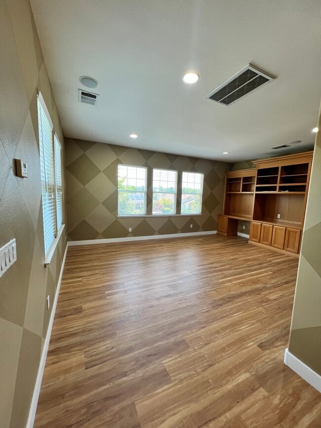 property at 8520 Kern Ave