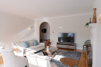 1029 Hull Terrace, Unit Apt 1 in Evanston, IL - Building Photo - Building Photo