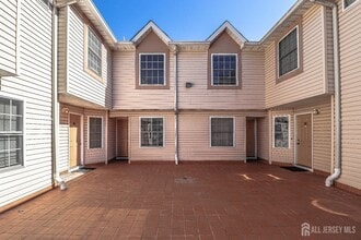 105 Adamecs Way in South Amboy, NJ - Building Photo - Building Photo