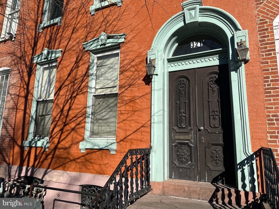 321 N 5th St in Reading, PA - Building Photo