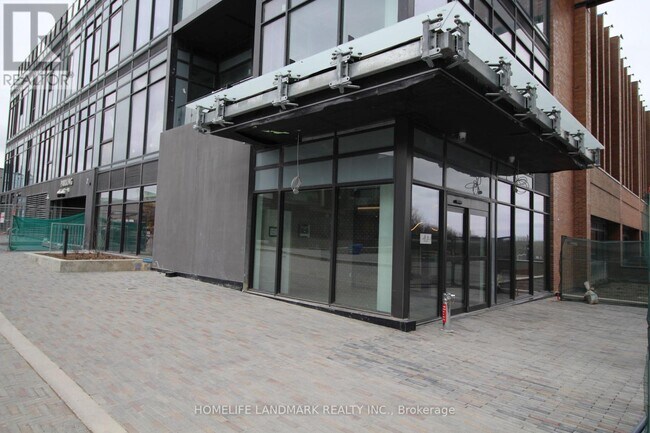 5 Quarrington Lane in Toronto, ON - Building Photo - Building Photo