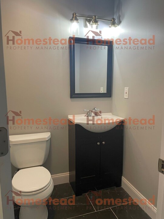 806 DeKalb St, Unit Unit 3 in Norristown, PA - Foto de edificio