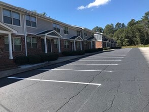 Winder Villas Apartments in Winder, GA - Building Photo - Building Photo
