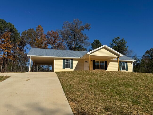 350 Silver Run Rd in Munford, AL - Foto de edificio - Building Photo