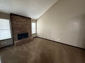 3743 Donovan Dr in Tallahassee, FL - Building Photo - Building Photo