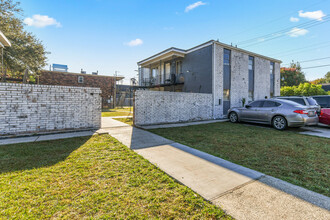 1601-09 Lesseps St in New Orleans, LA - Building Photo - Building Photo