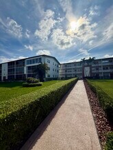 402 Brighton J in Boca Raton, FL - Building Photo - Building Photo