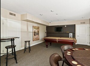 9059 E Panorama Cir in Englewood, CO - Building Photo - Building Photo