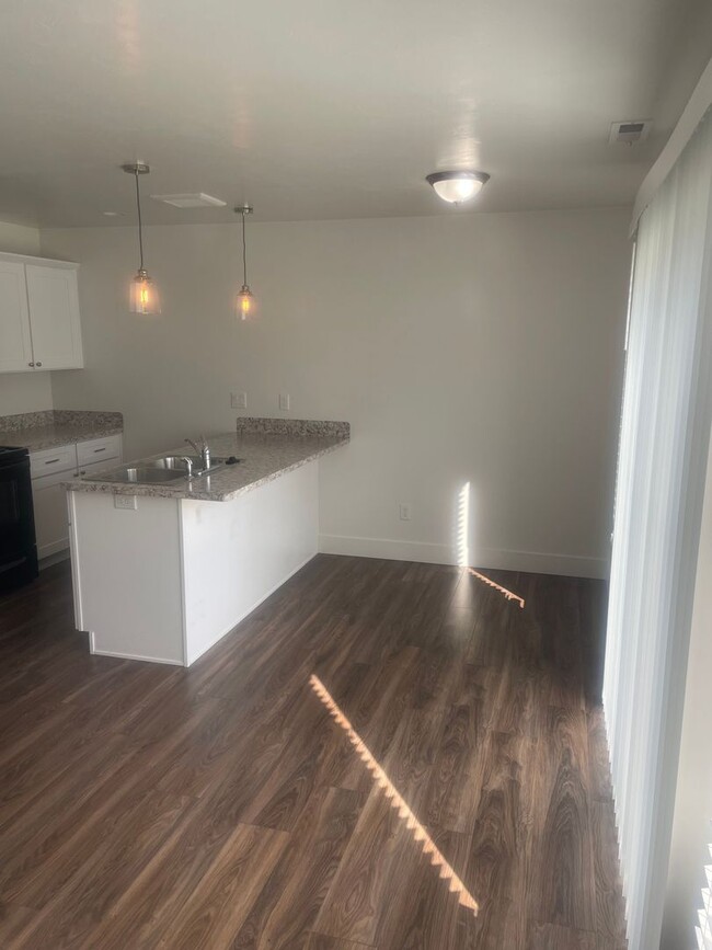 515 W 7th S in Rexburg, ID - Building Photo - Building Photo
