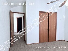 3202 Ridgecrest Cir in Norman, OK - Building Photo - Building Photo
