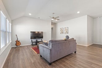 1421 Avalon Ct in Celina, TX - Foto de edificio - Building Photo
