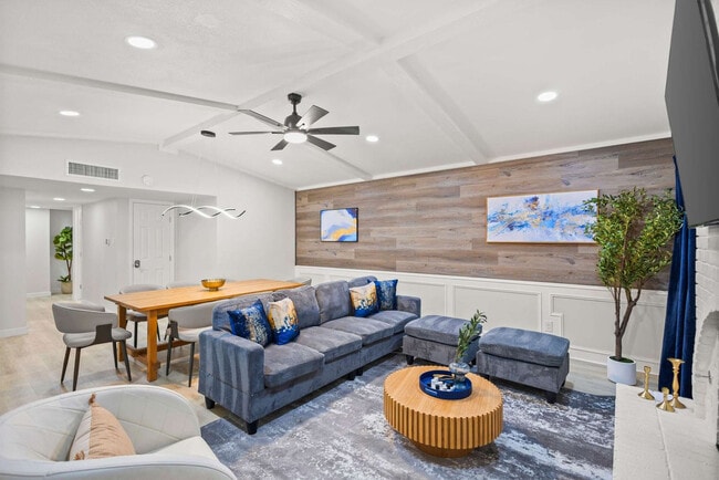 property at 3410 Country Club Dr