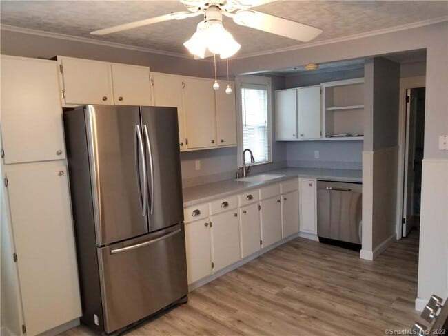 29 Borough St in Torrington, CT - Building Photo - Building Photo
