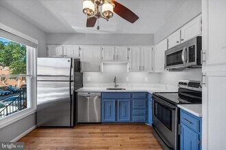3755 Madison Ln in Falls Church, VA - Building Photo - Building Photo