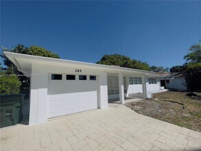 349 NE 31st St in Boca Raton, FL - Building Photo - Building Photo
