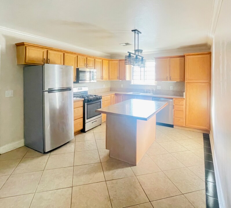 8531 Dinkins St in New Orleans, LA - Building Photo