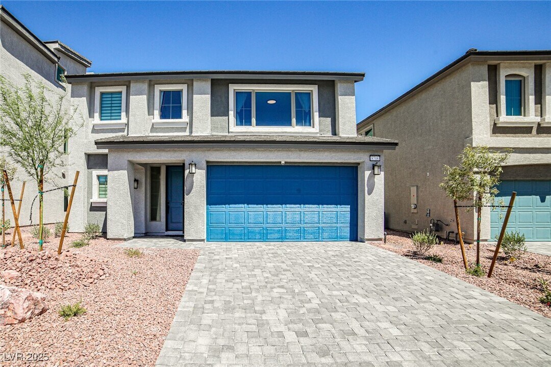8708 S Black Cordon Rd in Las Vegas, NV - Building Photo