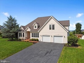 3271 St Andrews Dr in Chambersburg, PA - Building Photo