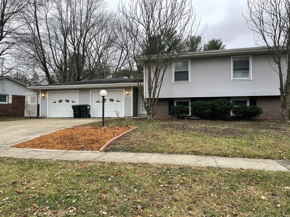 1305 E Scovill St in Urbana, IL - Building Photo