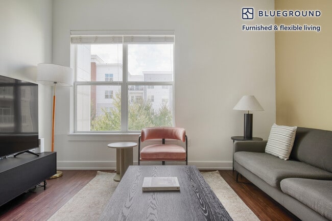 90 Fawcett St