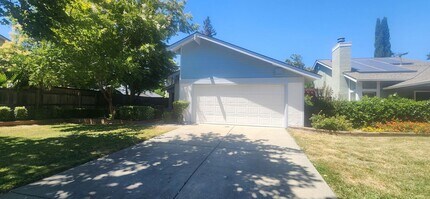 9 Waterfront Ct in Sacramento, CA - Building Photo - Building Photo