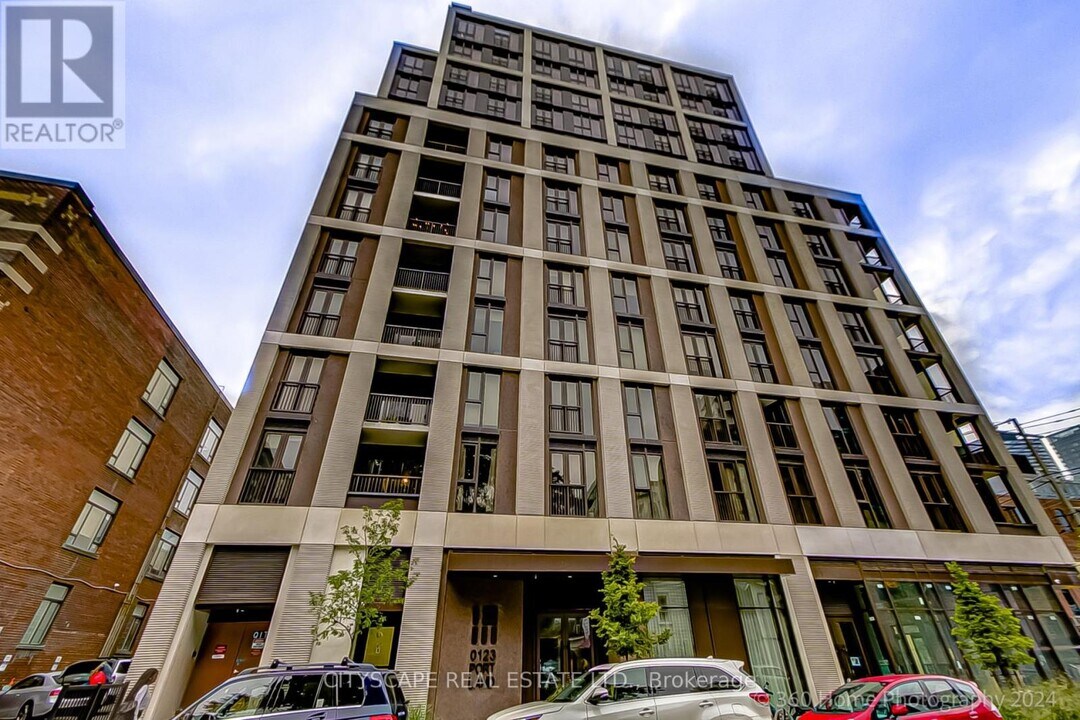 123-123 Portland St in Toronto, ON - Building Photo