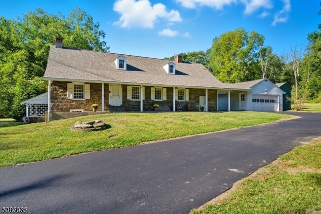 292 Main Rd in Montville, NJ - Building Photo - Building Photo