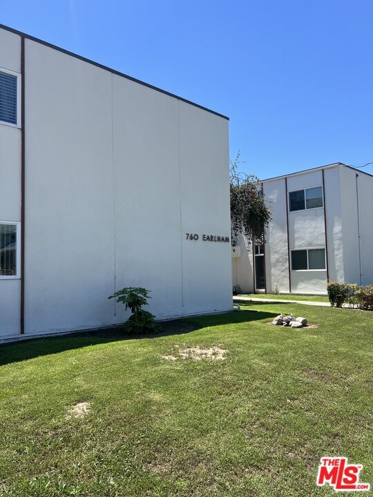 760 Earlham St in Pasadena, CA - Building Photo - Building Photo