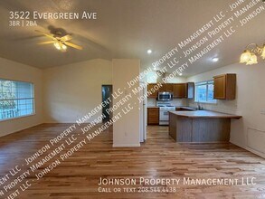 3522 Evergreen Ave in Nampa, ID - Building Photo - Building Photo