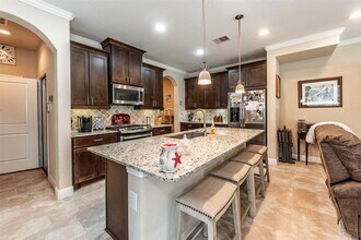 403 Marina View Dr in Webster, TX - Building Photo - Building Photo