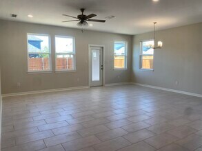 1426 Key Deer Dr in Laredo, TX - Building Photo - Building Photo