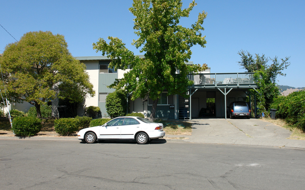 4453 Yukon Dr in Santa Rosa, CA - Building Photo