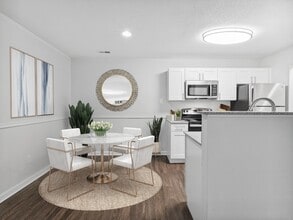 The Summit at Avent Ferry in Raleigh, NC - Building Photo - Building Photo