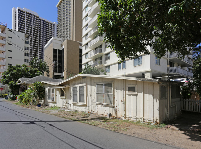 228 Liliuokalani Ave in Honolulu, HI - Building Photo - Building Photo