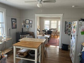 226 Suffolk Ave, Unit 226 in Pawtucket, RI - Building Photo