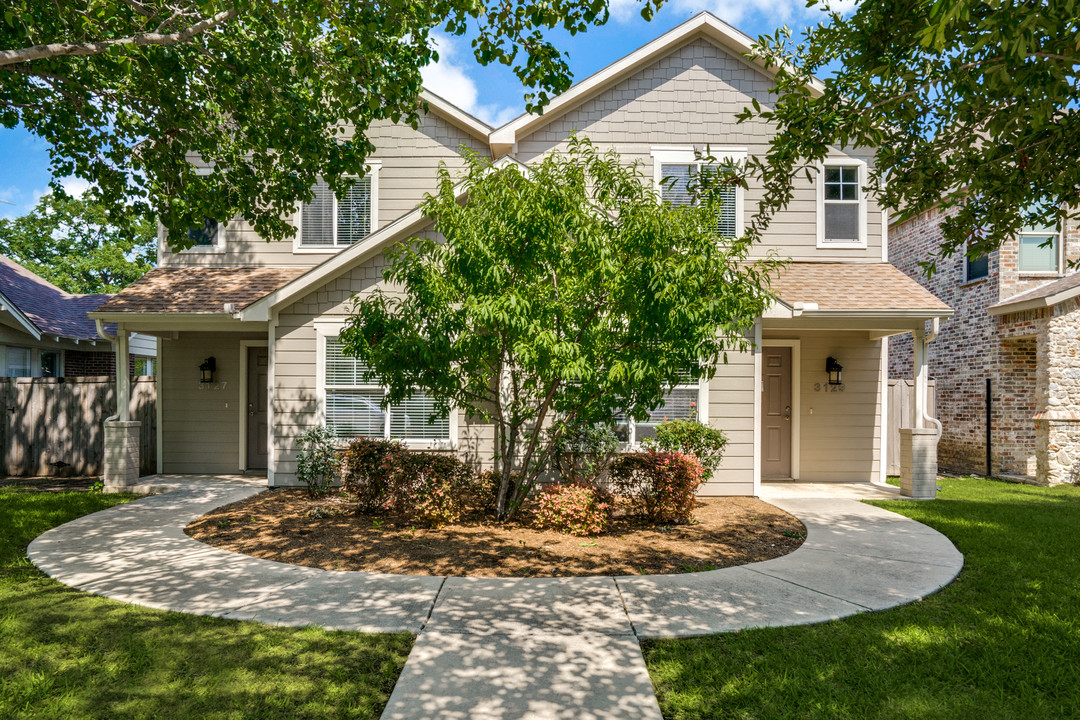 3127 Lubbock Ave in Fort Worth, TX - Building Photo