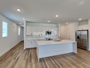 4231 Halo Hollyhock St in Las Vegas, NV - Building Photo - Building Photo