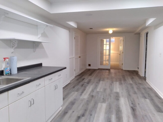 property at 8215 Oakland Ave S