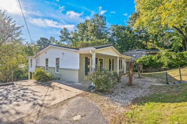 property at 2161 Chapel Hill Rd