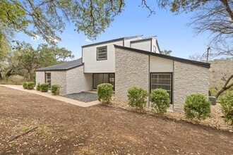 2204 Toro Canyon Rd in Austin, TX - Building Photo - Building Photo