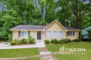 2395 Wales Dr in Austell, GA - Building Photo